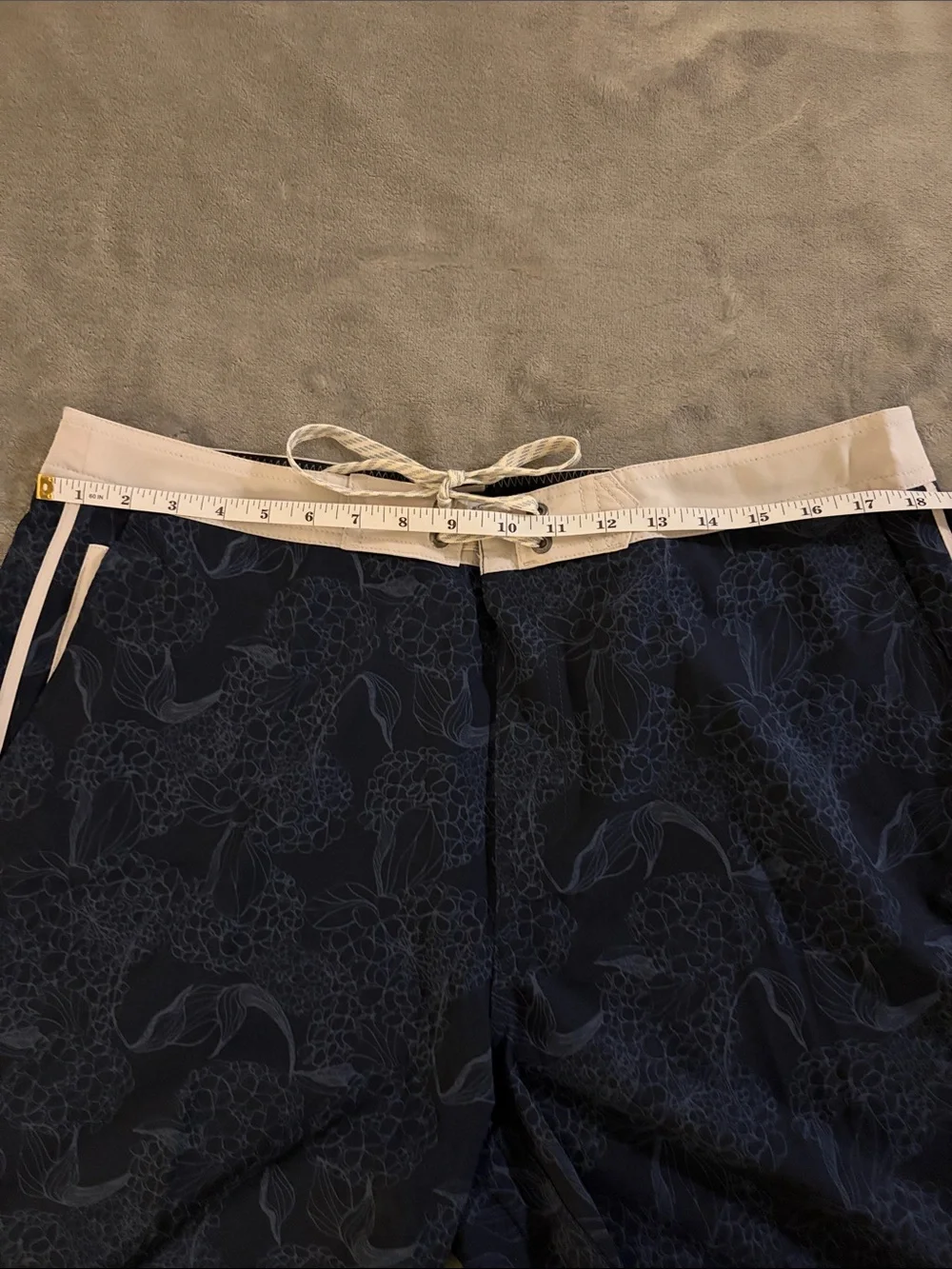 Vuori Navy Floral-Print Swim Cruise Board Shorts 7” with White Trim